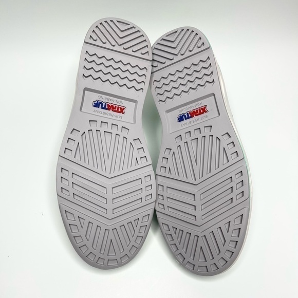 NEW XTRATUF White and Green Contrast Mesh Spindrift Seafoam Water Sneakers US 9 - Picture 7 of 9